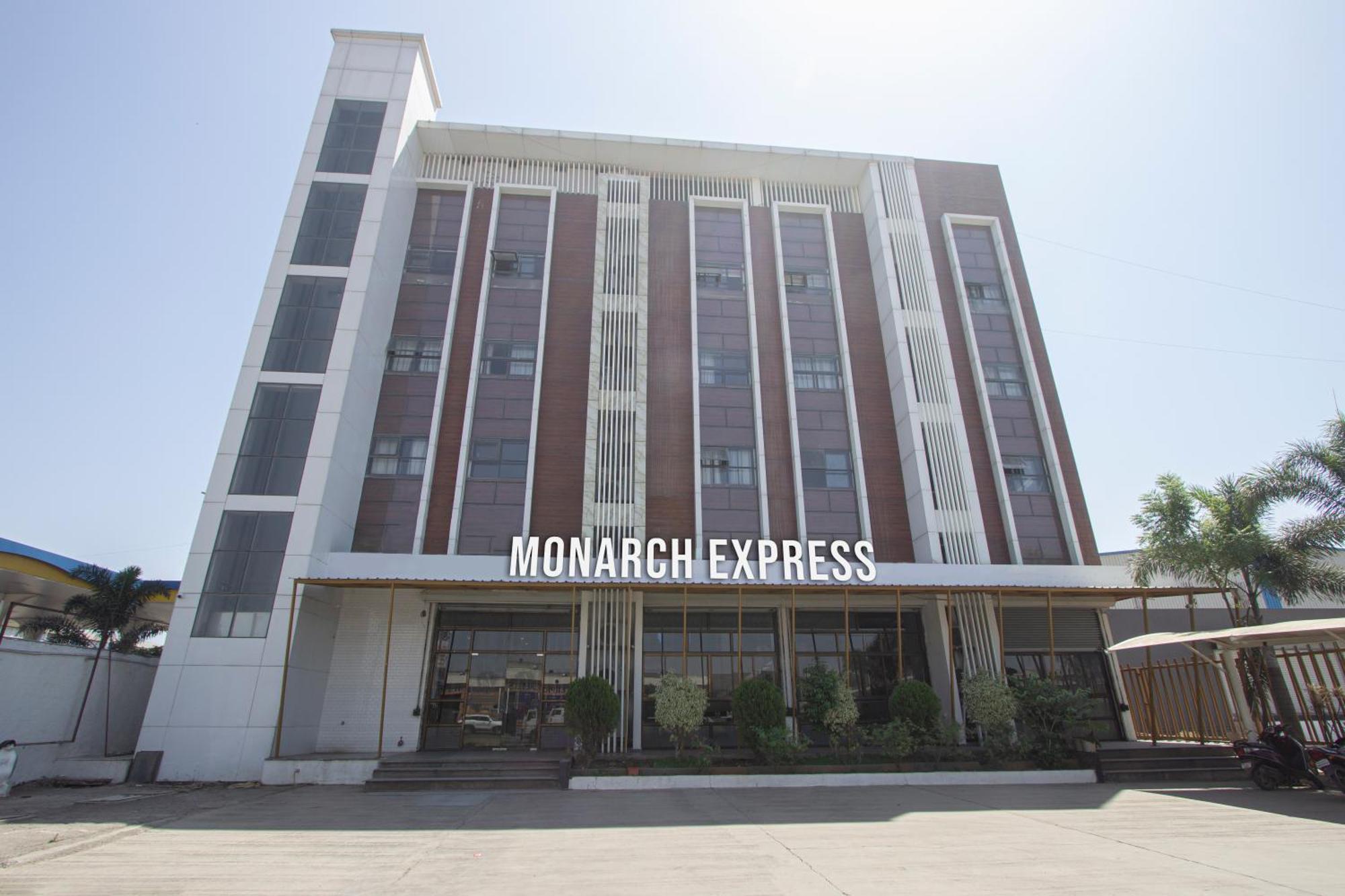 Monarch Express Chakan Hotell Eksteriør bilde